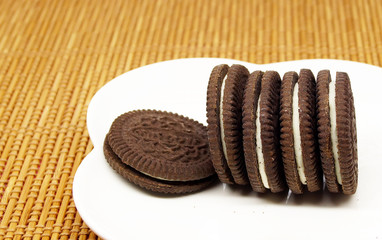 cookies with cream filling