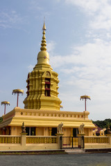 Fototapeta premium yellow buddhism pagoda