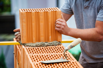 Bauarbeiter auf einer Baustelle