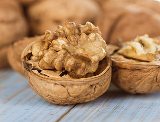 Half walnut kernel and whole walnuts