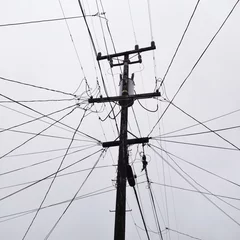 Foto op Plexiglas Viele Kabel an Strommast © Robert Kneschke