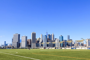 マンハッタンとサッカー場 © vacant