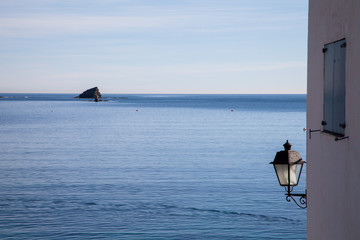 Cucurucu rock and winter swimmer