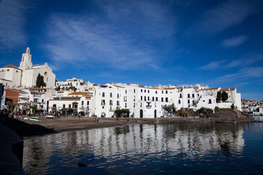 Cadaqu&eacute;s reflected