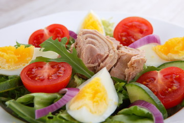 Tuna and vegetable salad