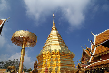 Fototapeta premium Wat Phrathat Doi Suthep temple in Chiang Mai province