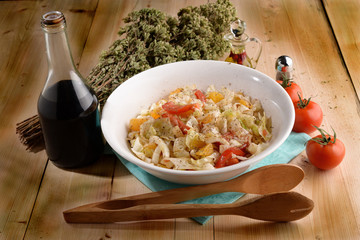 SALAD WITH ORANGE, FENNEL AND LETTUCE