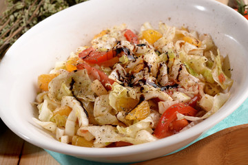 SALAD WITH ORANGE, FENNEL AND LETTUCE
