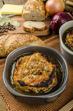 French onion soup with baked toast