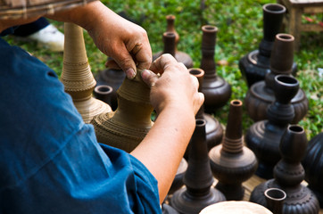 Folk Crafts of molding pottery.