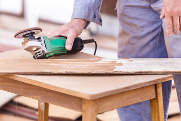carpenter plane wood for house construction