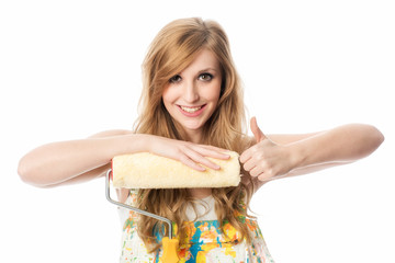 Frau mit Malerrolle