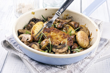 Roasted Potatoes with Mushrooms