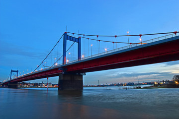 Friedrich-Ebert-Brücke