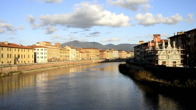 Veduta dei Lungarni, Fiume Arno, Pisa