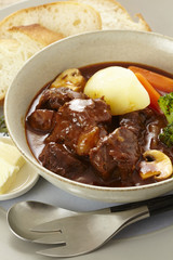 ビーフシチュー