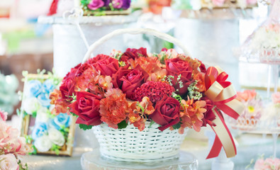 flower bouquet basket gift