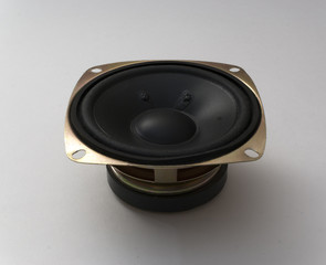 midrange speakerhead