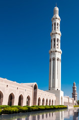 Fototapeta na wymiar Courtyard of Sultan Qaboos Grand Mosque, Muscat, Oman