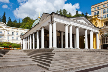 Obraz premium St. Cross spring colonnade, spa Marianske lazne, Czech republic