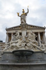 Fontaine d'Ath&eacute;na, parlement autrichien de Vienne
