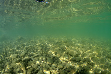 Kiesiger Seegrund