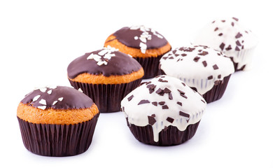 cupcakes in white and chocolate icing