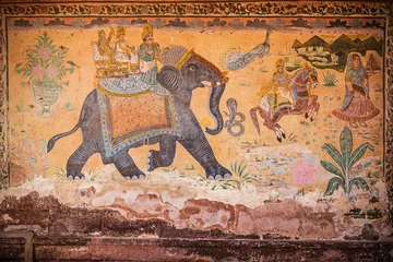 Deurstickers Indiase muurschildering met olifant en mensen © Federico Massa