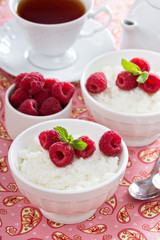 Rice pudding with raspberries
