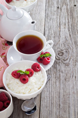 Rice pudding with raspberries