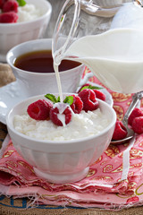 Rice pudding with raspberries