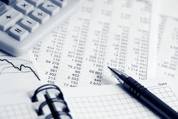 Financial accounting stock market graphs analysis
