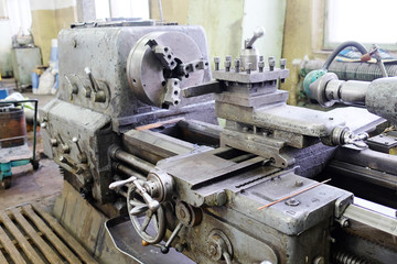 image lathe machine in a workshop