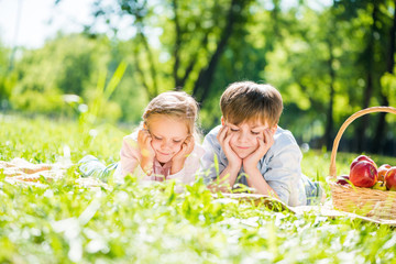 Kids at picnic