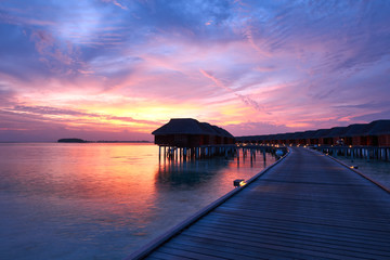 Obraz premium Sunset at Maldivian beach