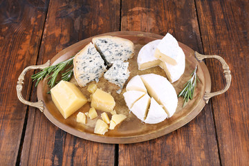 Different types of cheese