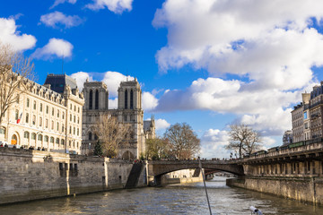 パリ　セーヌ川