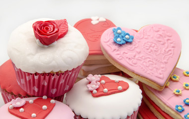 Butter cookiesn and cupcake