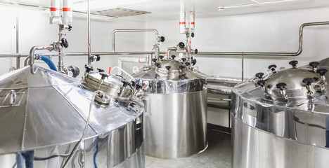 Water boiler or tank