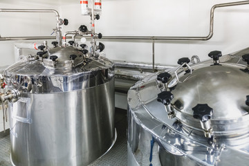 Water boiler or tank