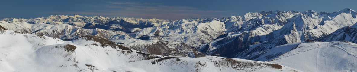 Fototapeta na wymiar Panorama of Aure Valley in Hautes Pyrenees from the top