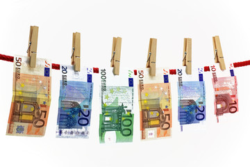 wäscheleine mit euroscheinen