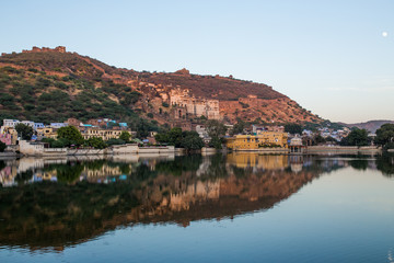 Fototapeta na wymiar Indian city and lake landscape