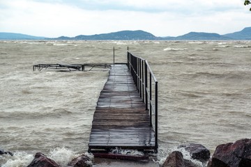 Naklejka premium Storm over the lake