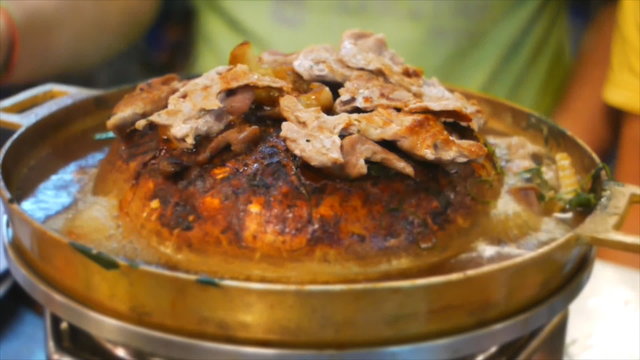 Speed video of eating buffet pig pan in Thailand