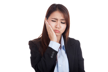 Young Asian businesswoman got toothache