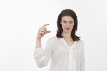 Gestikulieren der jungen Frau, Portrait