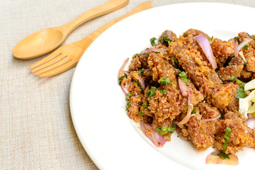 Spicy fried chicken salad