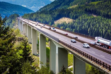 Foto op Plexiglas Reiseverkehr auf Brennerautobahn in Südtirol © Andy Ilmberger