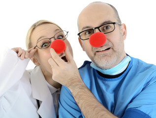 Arzt und Ärztin als Klinik Clowns